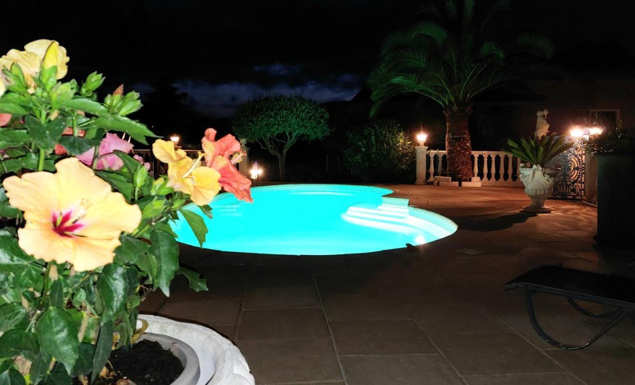 Gite Les Pins Climatise Piscine Chauffee Jardin Peymeinade Exterior photo