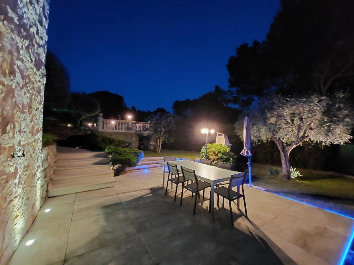 Gite Les Pins Climatise Piscine Chauffee Jardin Peymeinade Exterior photo